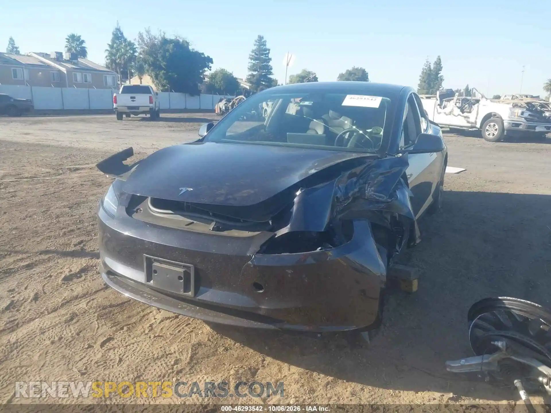 2 Photograph of a damaged car 5YJ3E1EB4RF811555 TESLA MODEL 3 2024