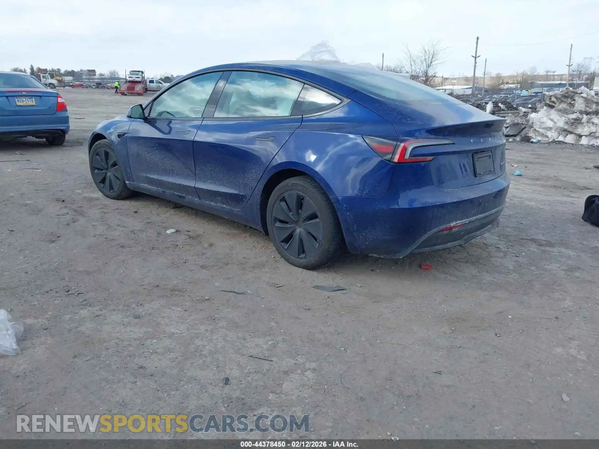 3 Photograph of a damaged car 5YJ3E1EB5RF806591 TESLA MODEL 3 2024