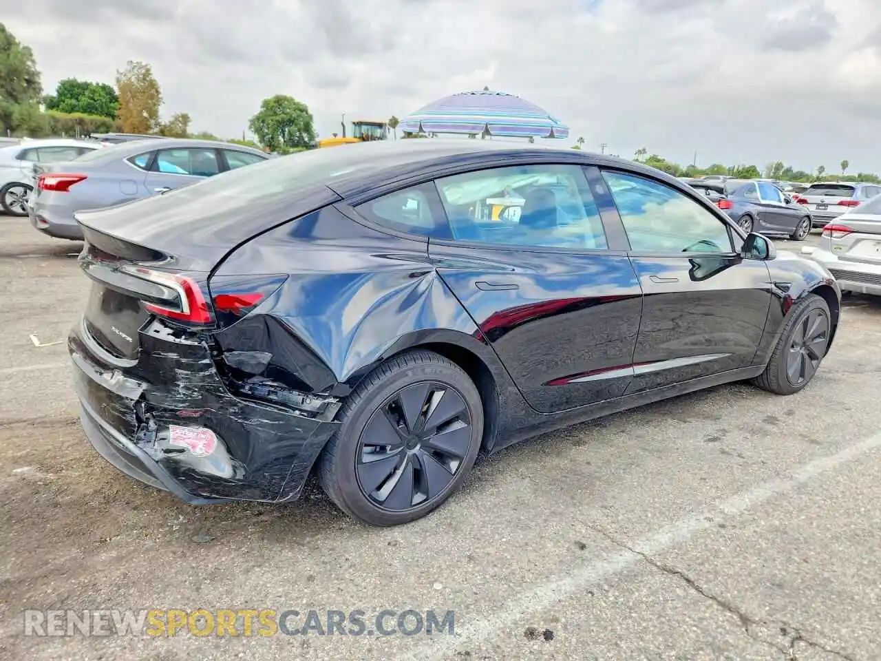 3 fotografías del automóvil dañado 5YJ3E1EB5RF809393 TESLA MODEL 3 2024