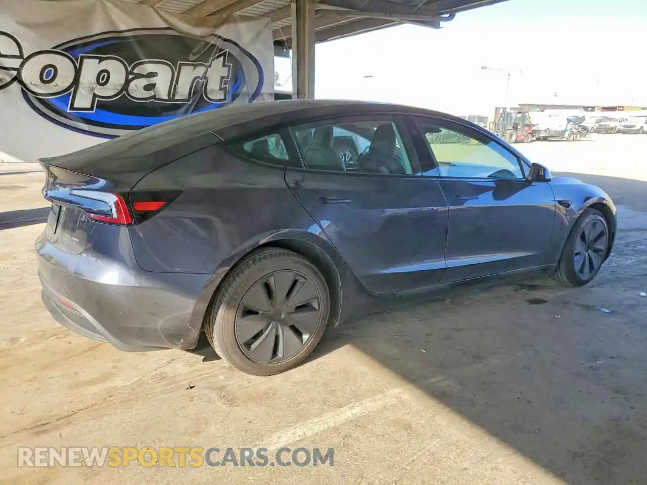 3 Photograph of a damaged car 5YJ3E1EB5RF809829 TESLA MODEL 3 2024