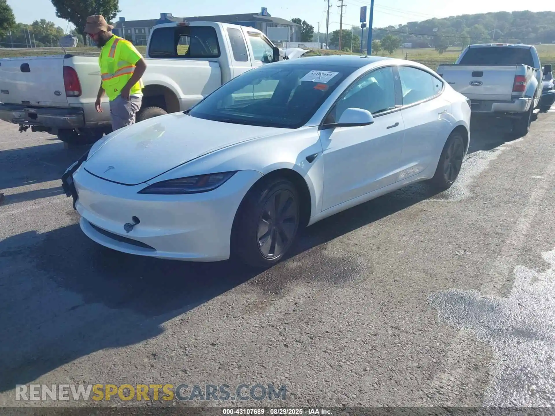 2 Photograph of a damaged car 5YJ3E1EB5RF818532 TESLA MODEL 3 2024