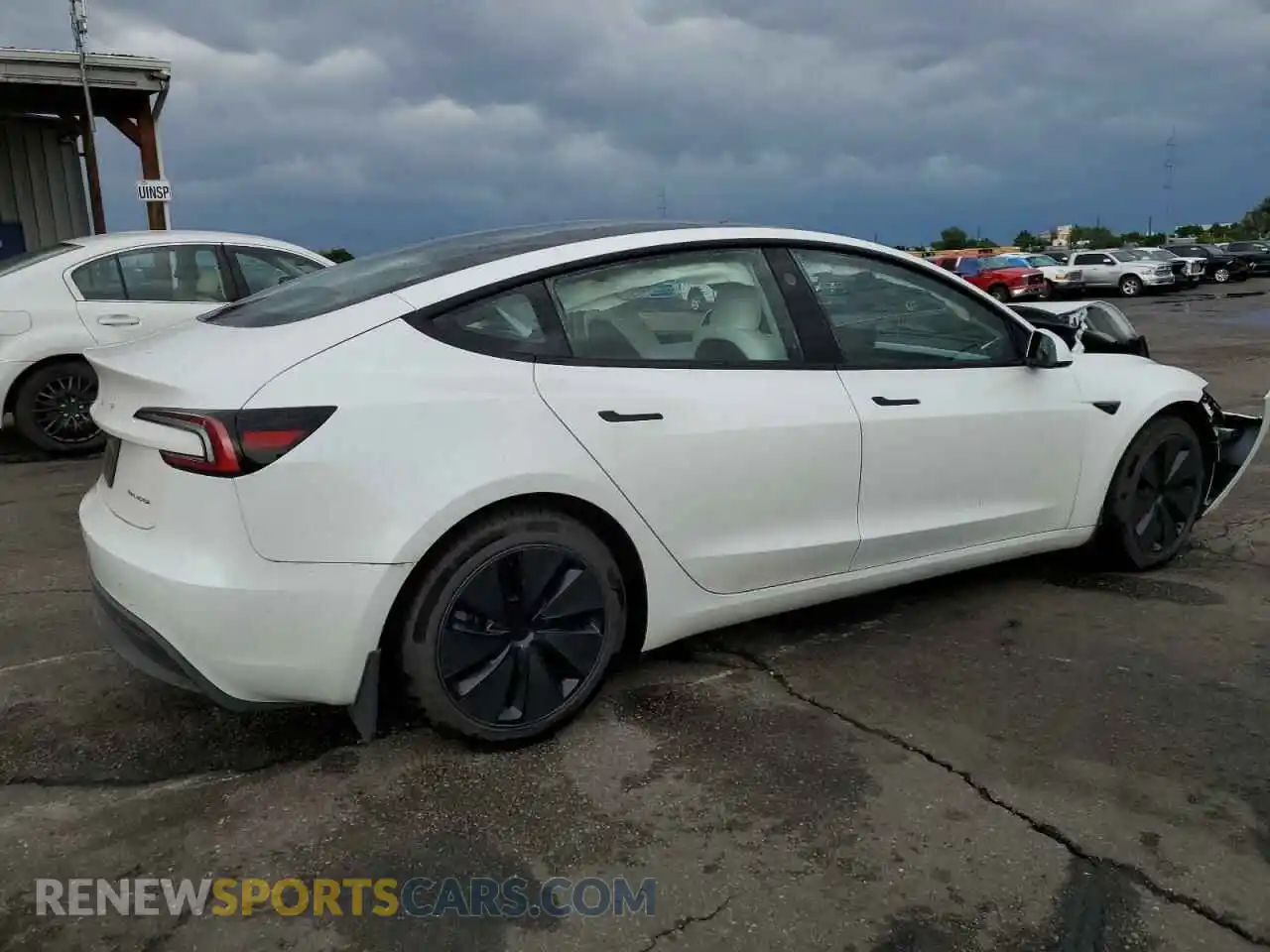 3 Photograph of a damaged car 5YJ3E1EB5RF832950 TESLA MODEL 3 2024