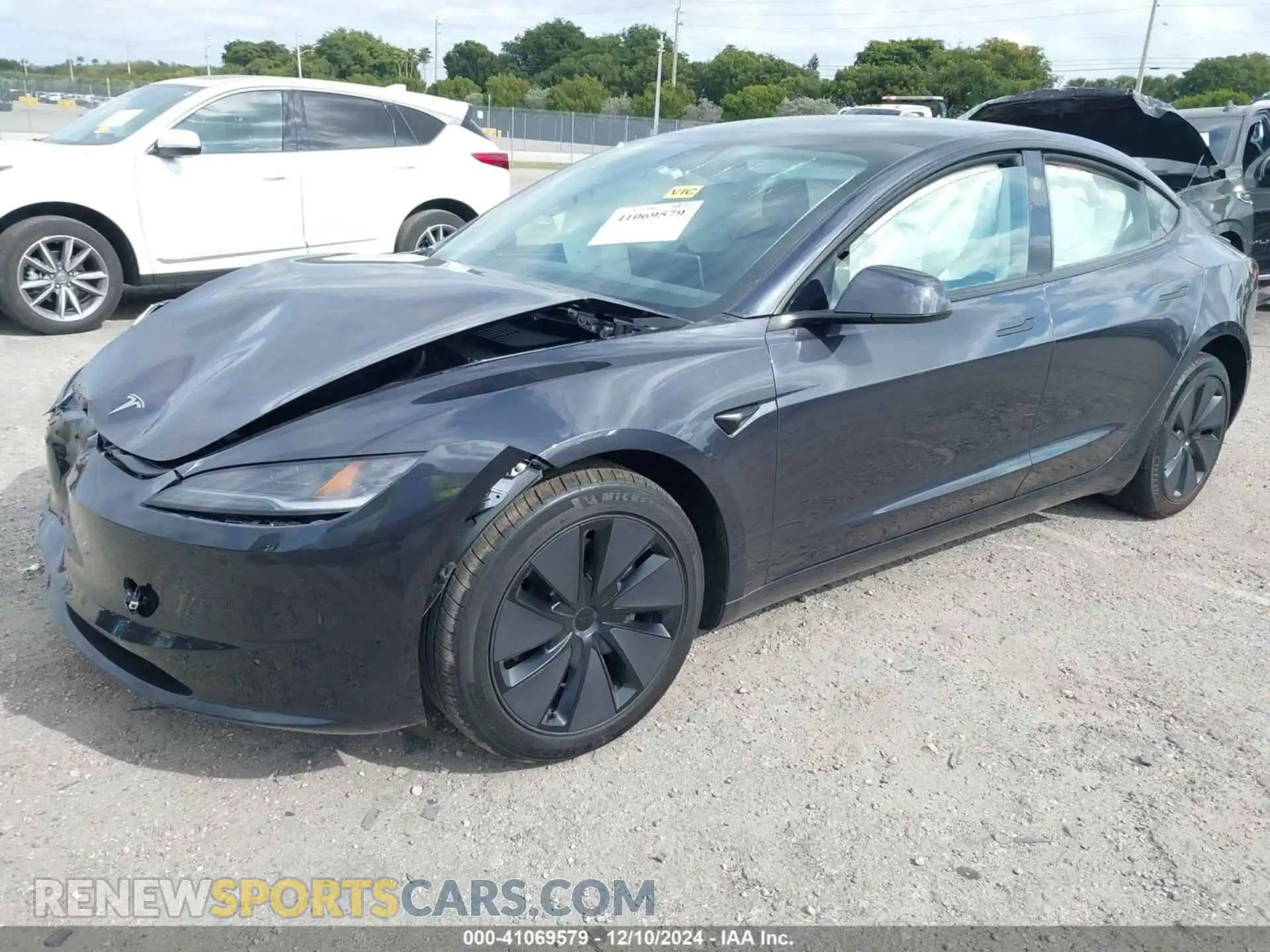 2 Photograph of a damaged car 5YJ3E1EB6RF812416 TESLA MODEL 3 2024