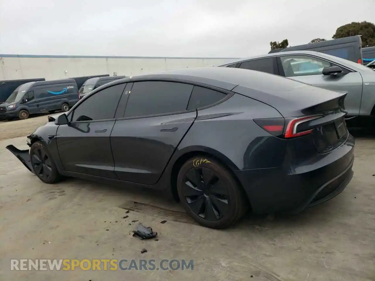 2 Фотография поврежденного автомобиля 5YJ3E1EB7RF740562 TESLA MODEL 3 2024