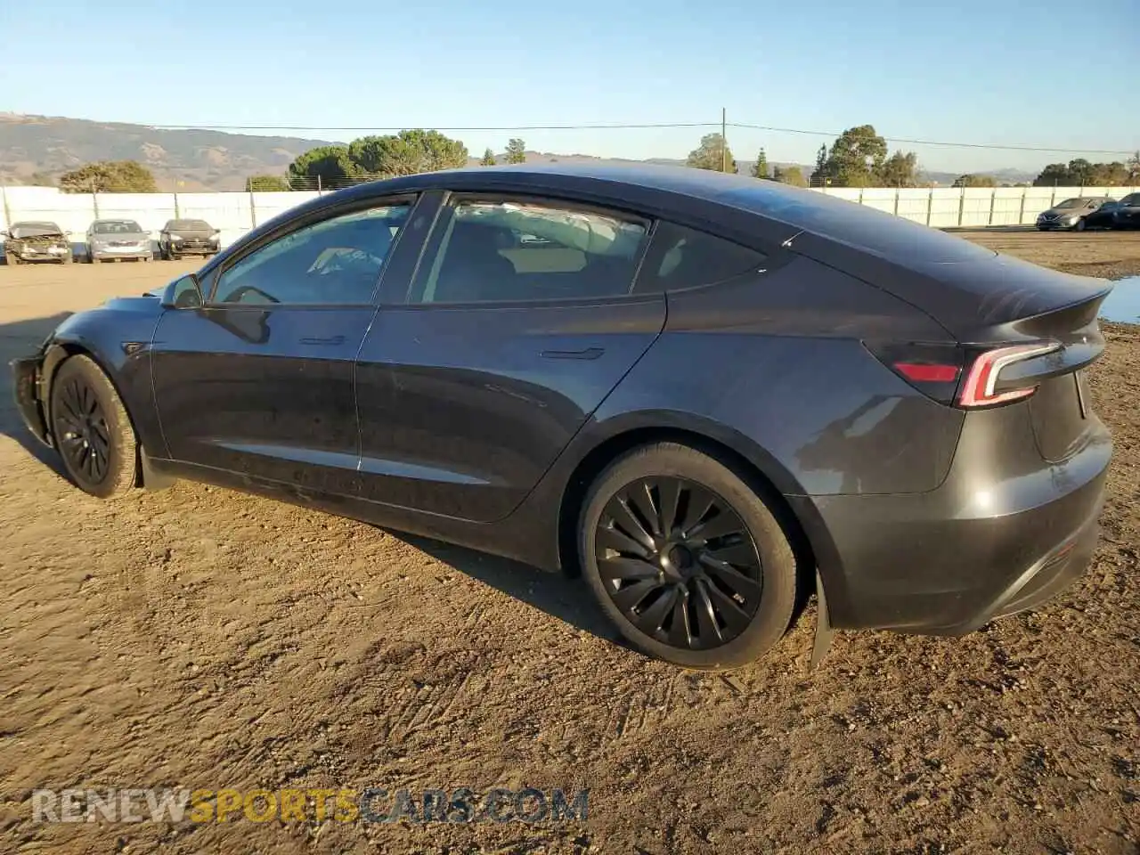 2 Фотография поврежденного автомобиля 5YJ3E1EB8RF728954 TESLA MODEL 3 2024