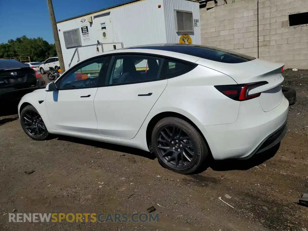 2 Photograph of a damaged car 5YJ3E1EB8RF797336 TESLA MODEL 3 2024