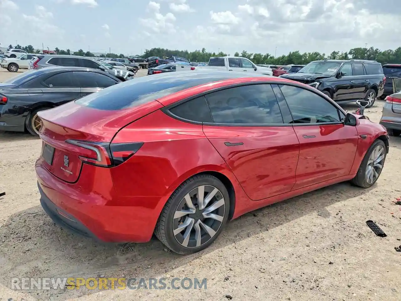 3 Photograph of a damaged car 5YJ3E1EB8RF814829 TESLA MODEL 3 2024