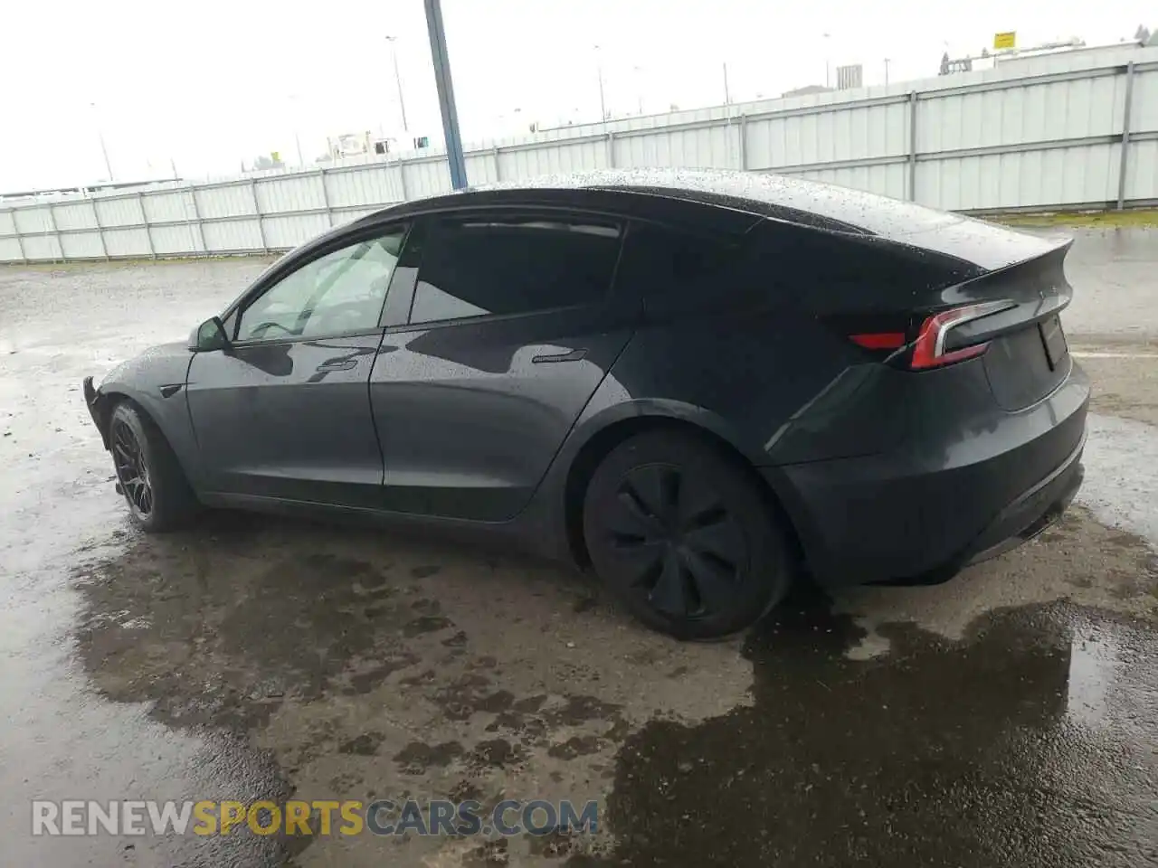 2 Photograph of a damaged car 5YJ3E1EB9RF735475 TESLA MODEL 3 2024