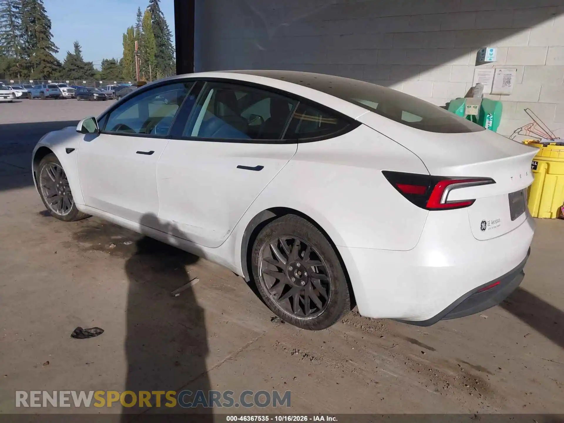 3 Photograph of a damaged car 5YJ3E1EB9RF740093 TESLA MODEL 3 2024