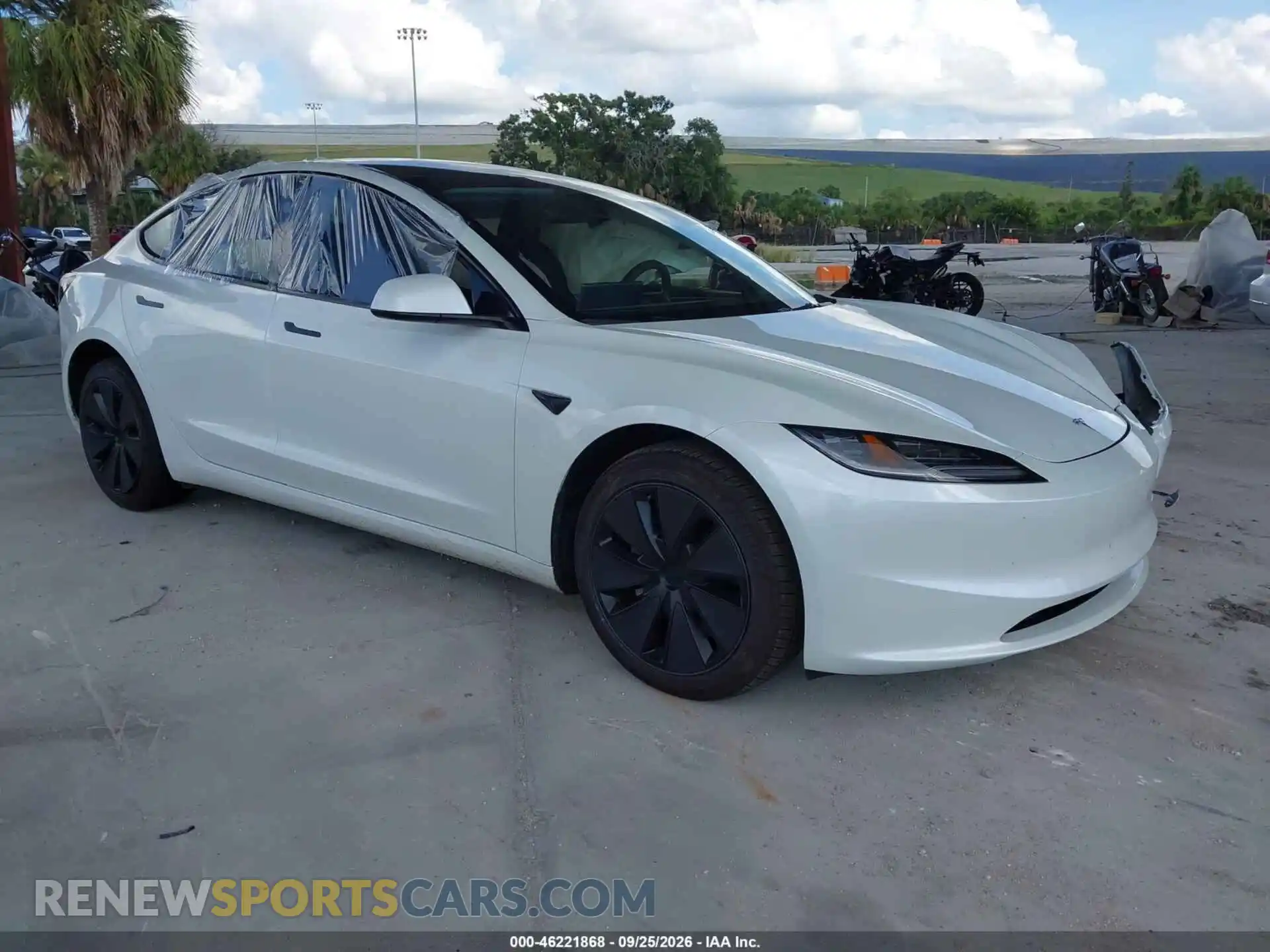 1 Photograph of a damaged car 5YJ3E1EB9RF770002 TESLA MODEL 3 2024