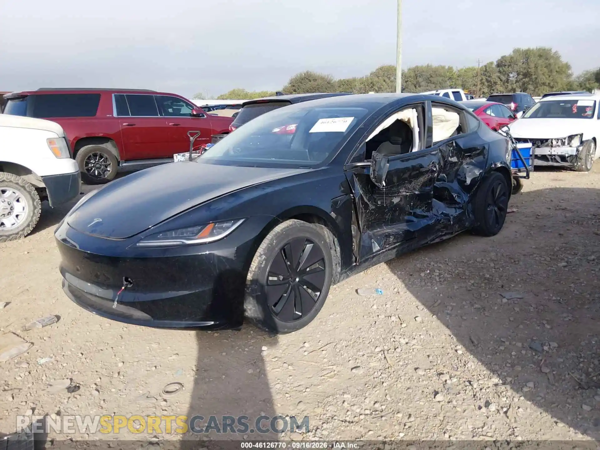 2 Photograph of a damaged car 5YJ3E1EBXRF736554 TESLA MODEL 3 2024