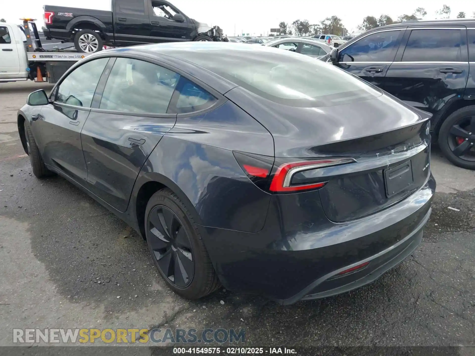 3 fotografías del automóvil dañado 5YJ3E1EBXRF754293 TESLA MODEL 3 2024