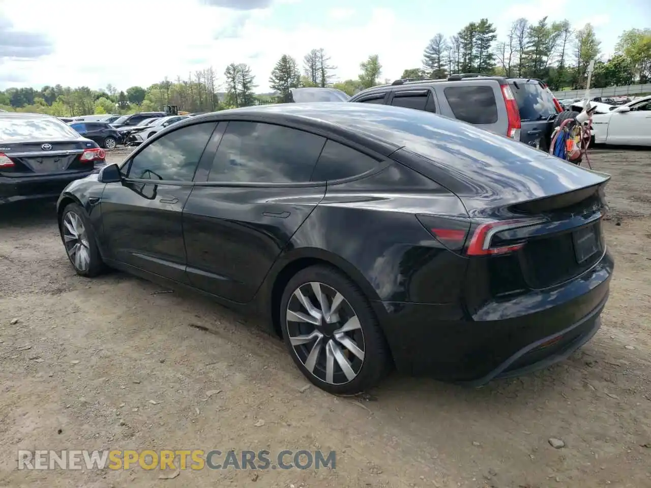 2 Photograph of a damaged car 5YJ3E1EBXRF827596 TESLA MODEL 3 2024