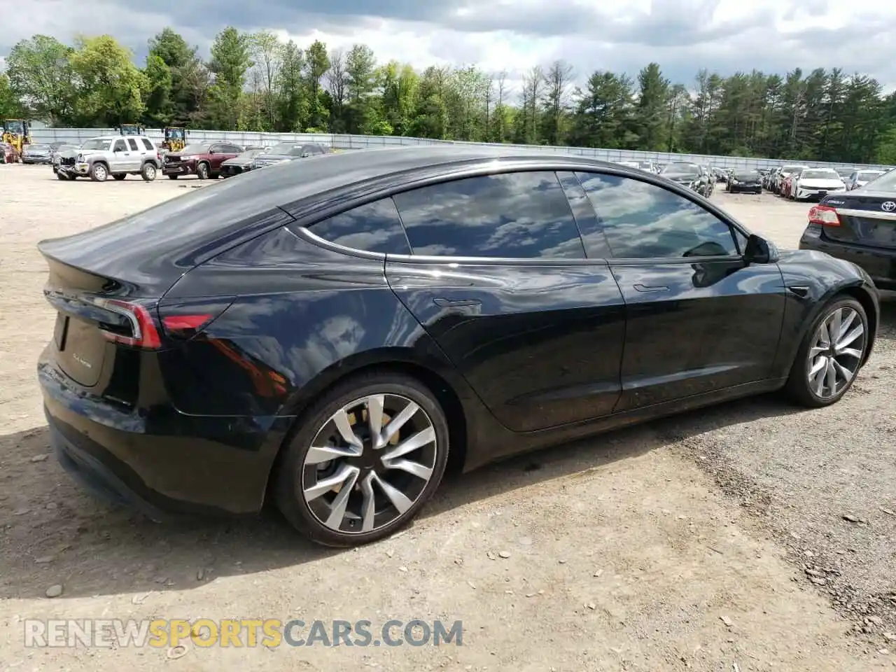 3 Photograph of a damaged car 5YJ3E1EBXRF827596 TESLA MODEL 3 2024