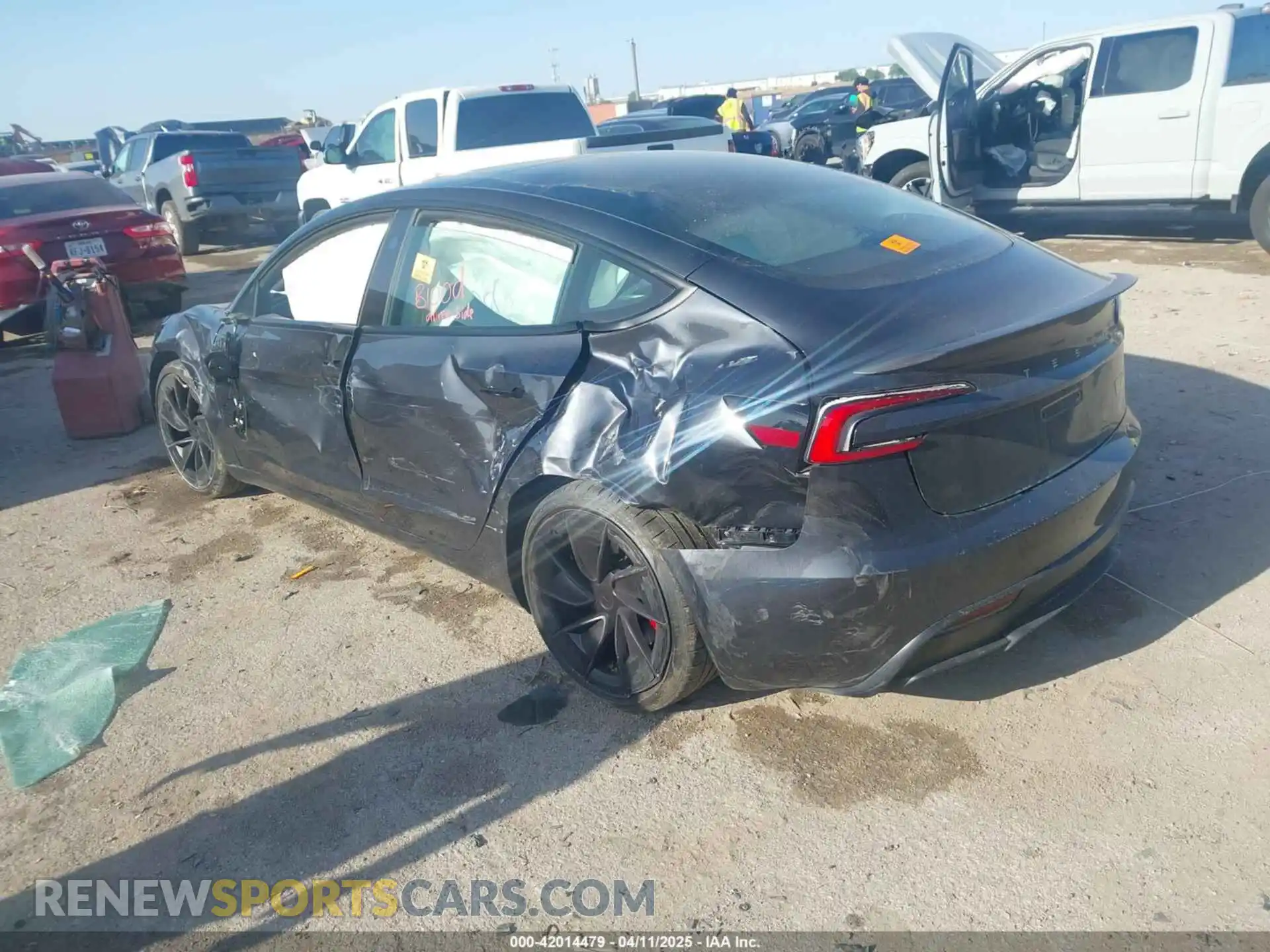 3 Photograph of a damaged car 5YJ3E1ET1RF885637 TESLA MODEL 3 2024