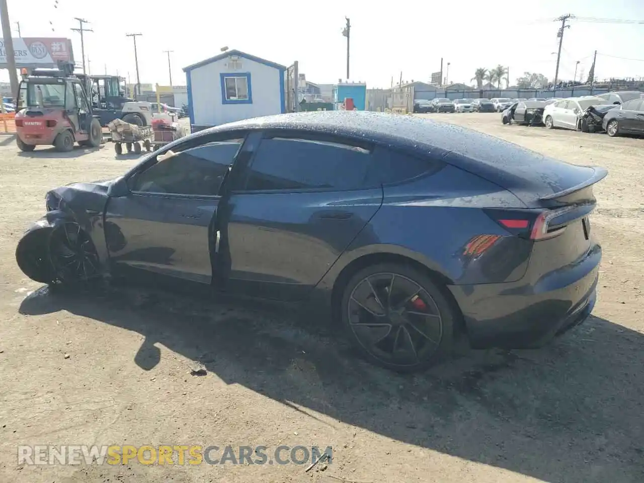 2 fotografías del automóvil dañado 5YJ3E1ET2RF774076 TESLA MODEL 3 2024