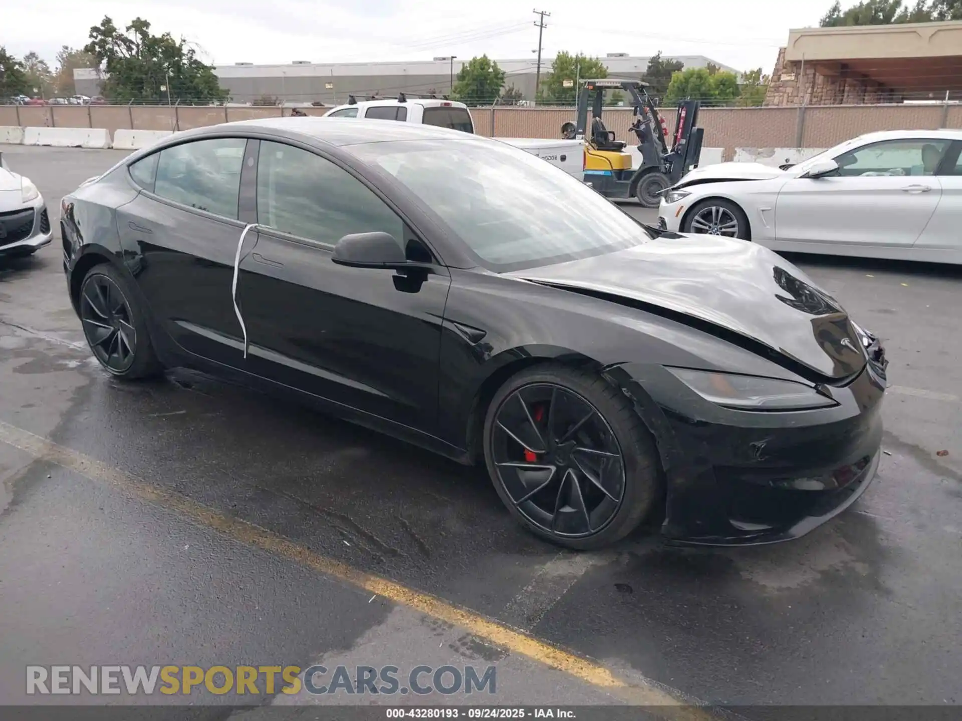 1 Photograph of a damaged car 5YJ3E1ET3RF807280 TESLA MODEL 3 2024