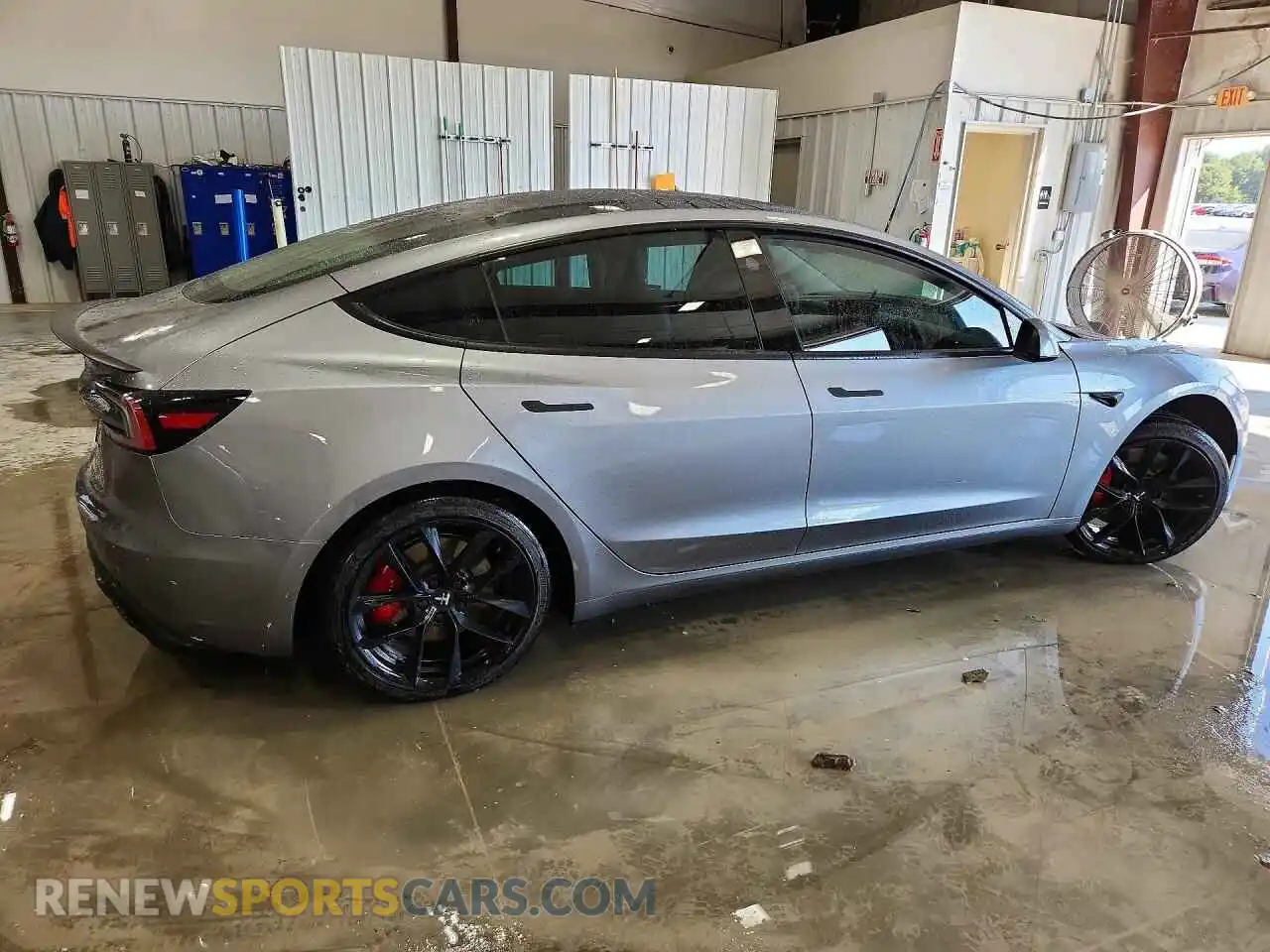 3 Photograph of a damaged car 5YJ3E1ET3RF900770 TESLA MODEL 3 2024