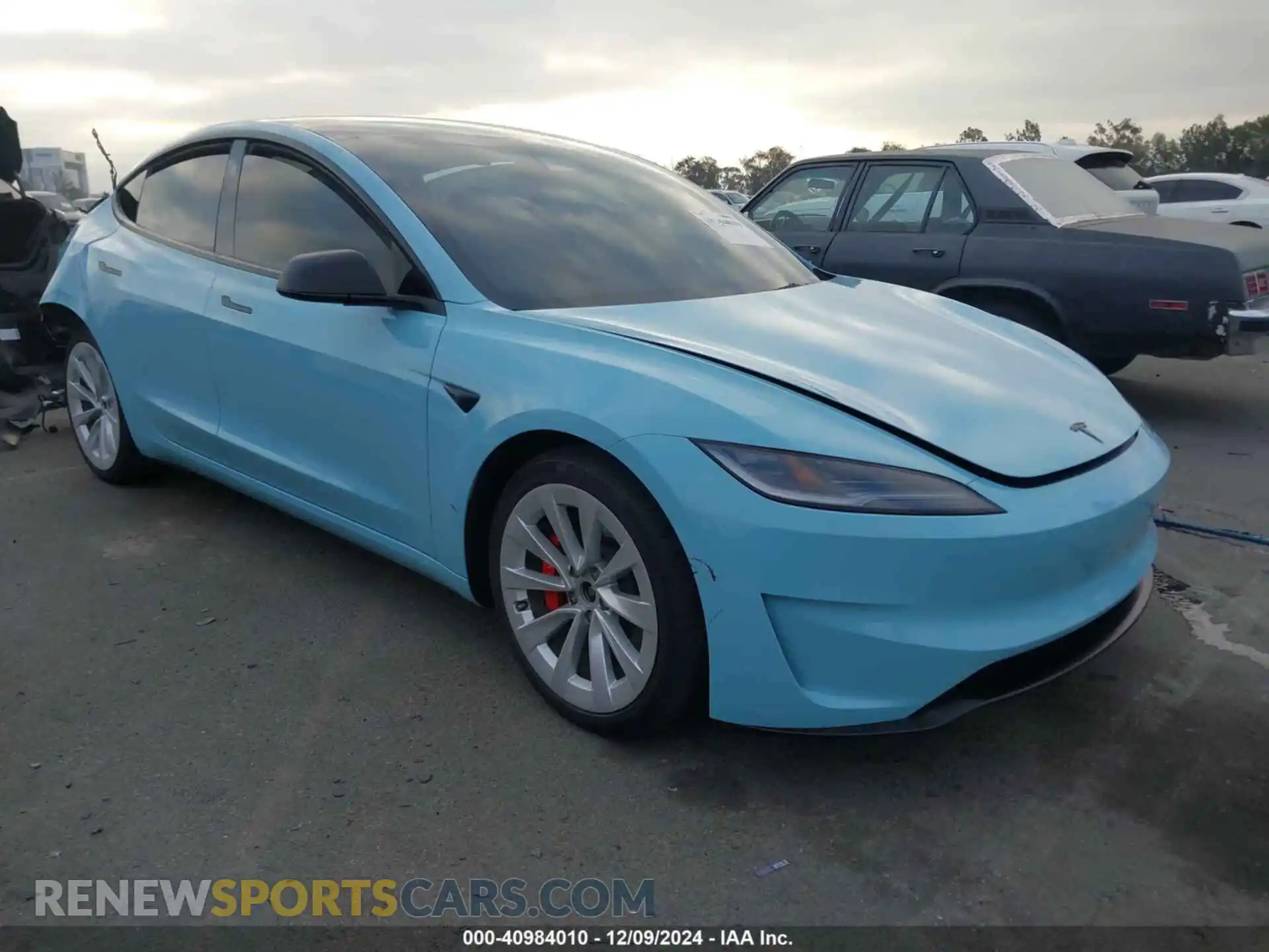 1 Photograph of a damaged car 5YJ3E1ET5RF863849 TESLA MODEL 3 2024