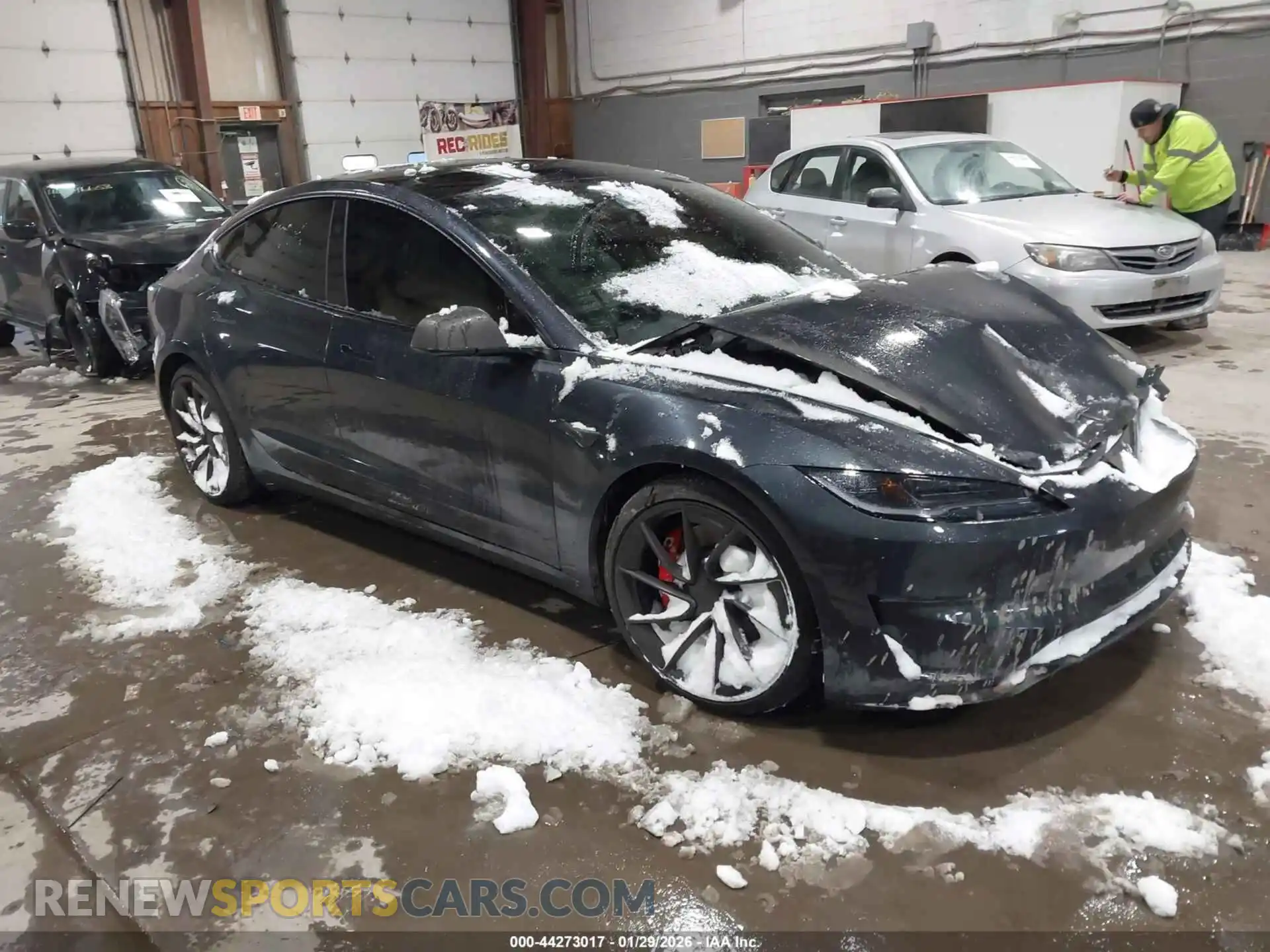 1 Фотография поврежденного автомобиля 5YJ3E1ET6RF856604 TESLA MODEL 3 2024