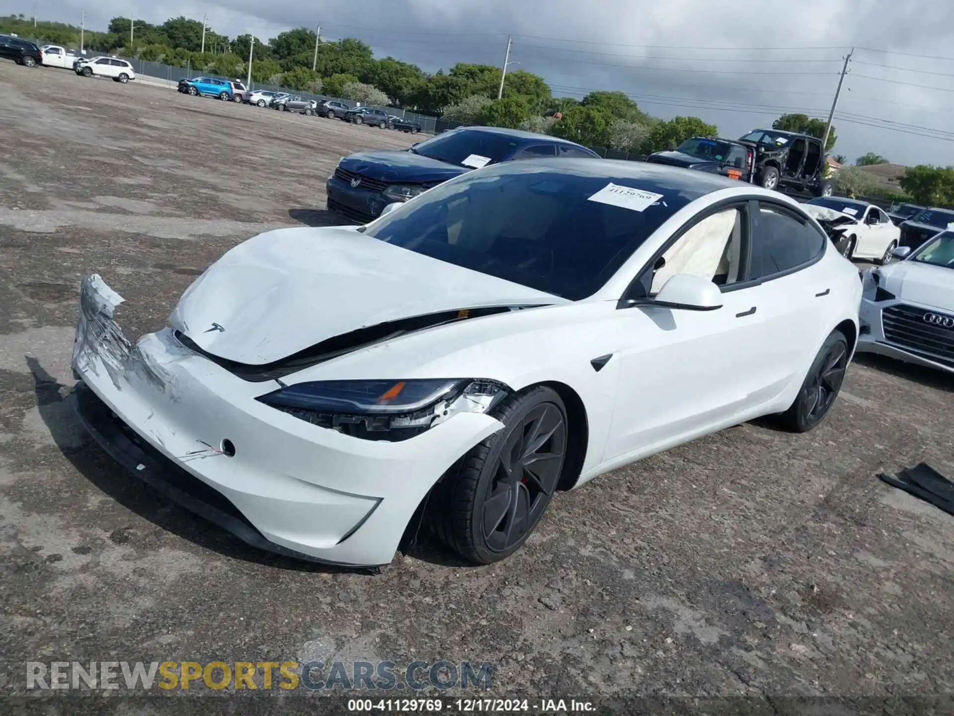 2 Photograph of a damaged car 5YJ3E1ET7RF801529 TESLA MODEL 3 2024