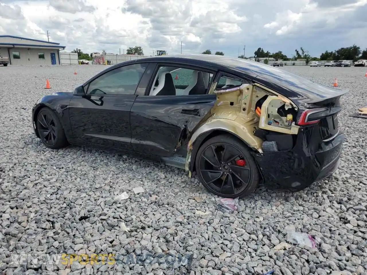 2 Photograph of a damaged car 5YJ3E1ET7RF853243 TESLA MODEL 3 2024