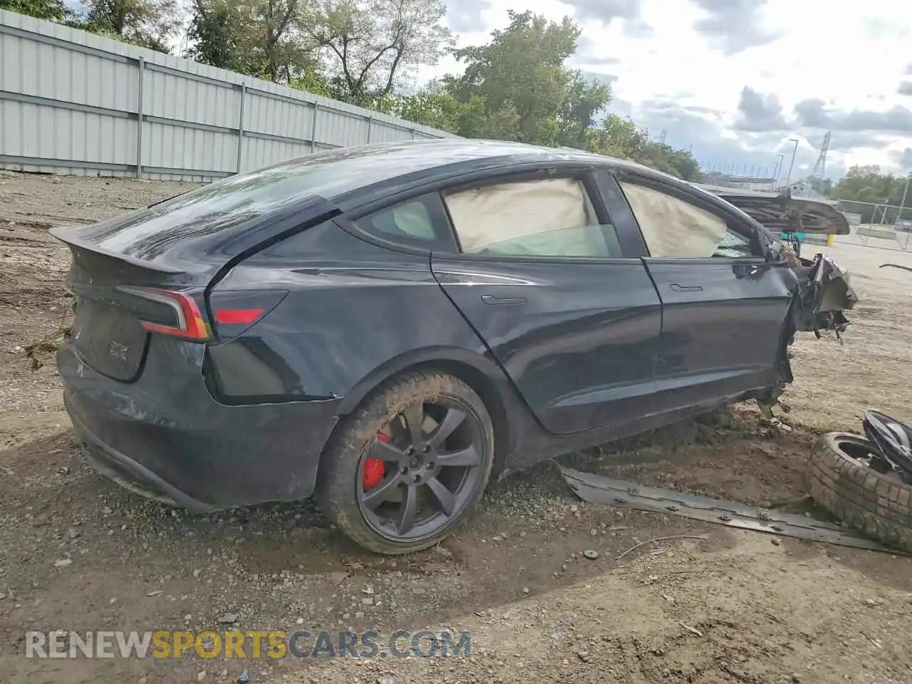 3 Фотография поврежденного автомобиля 5YJ3E1ET7RF856501 TESLA MODEL 3 2024
