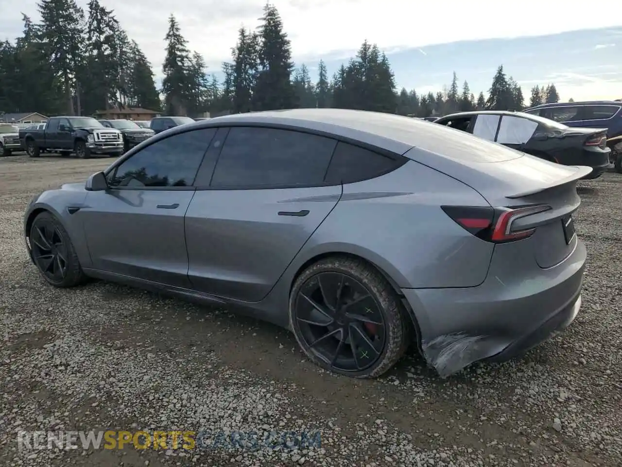 2 fotografías del automóvil dañado 5YJ3E1ET8RF849654 TESLA MODEL 3 2024