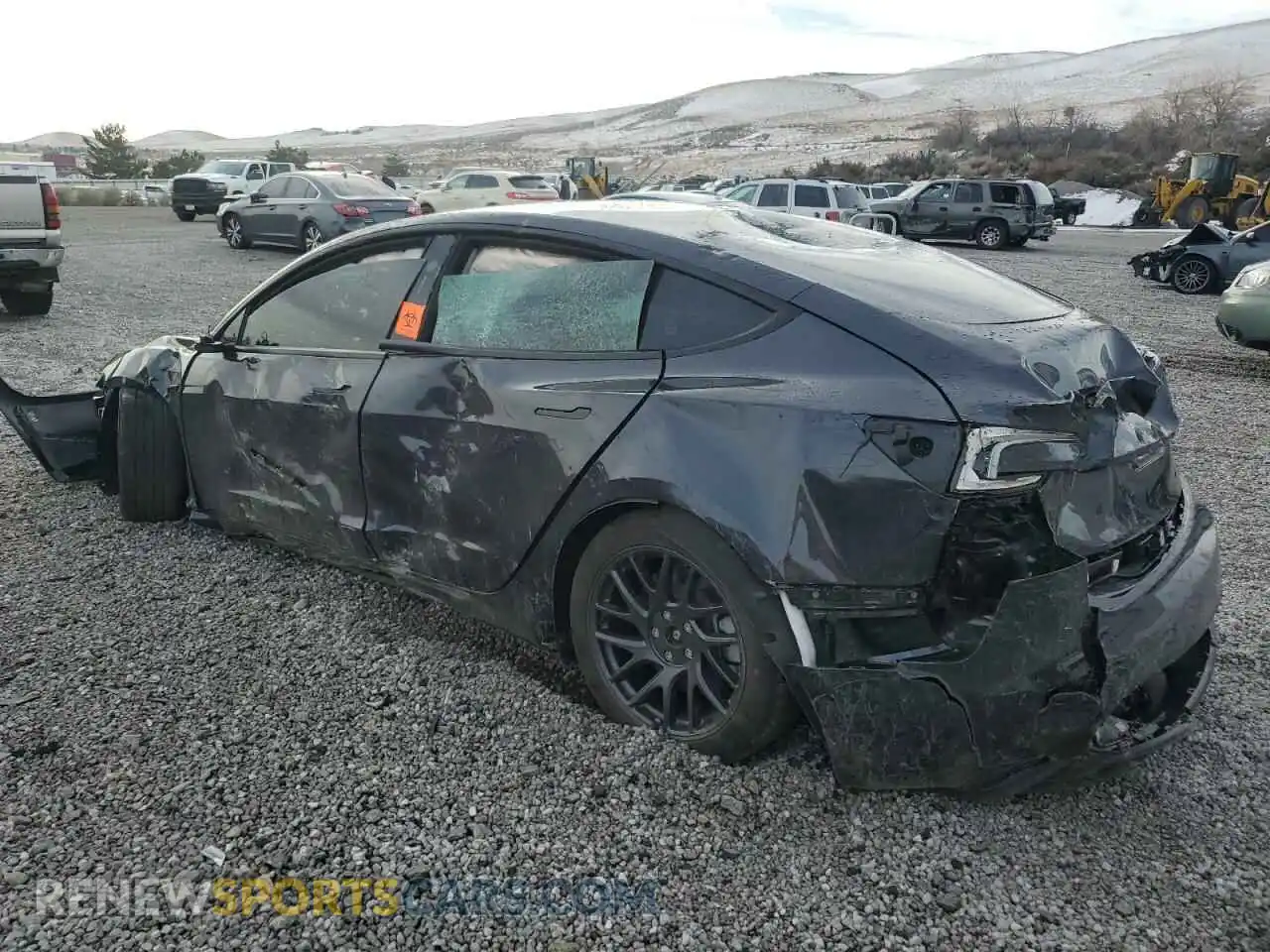 2 fotografías del automóvil dañado 5YJ3E1EA0SF902075 TESLA MODEL 3 2025