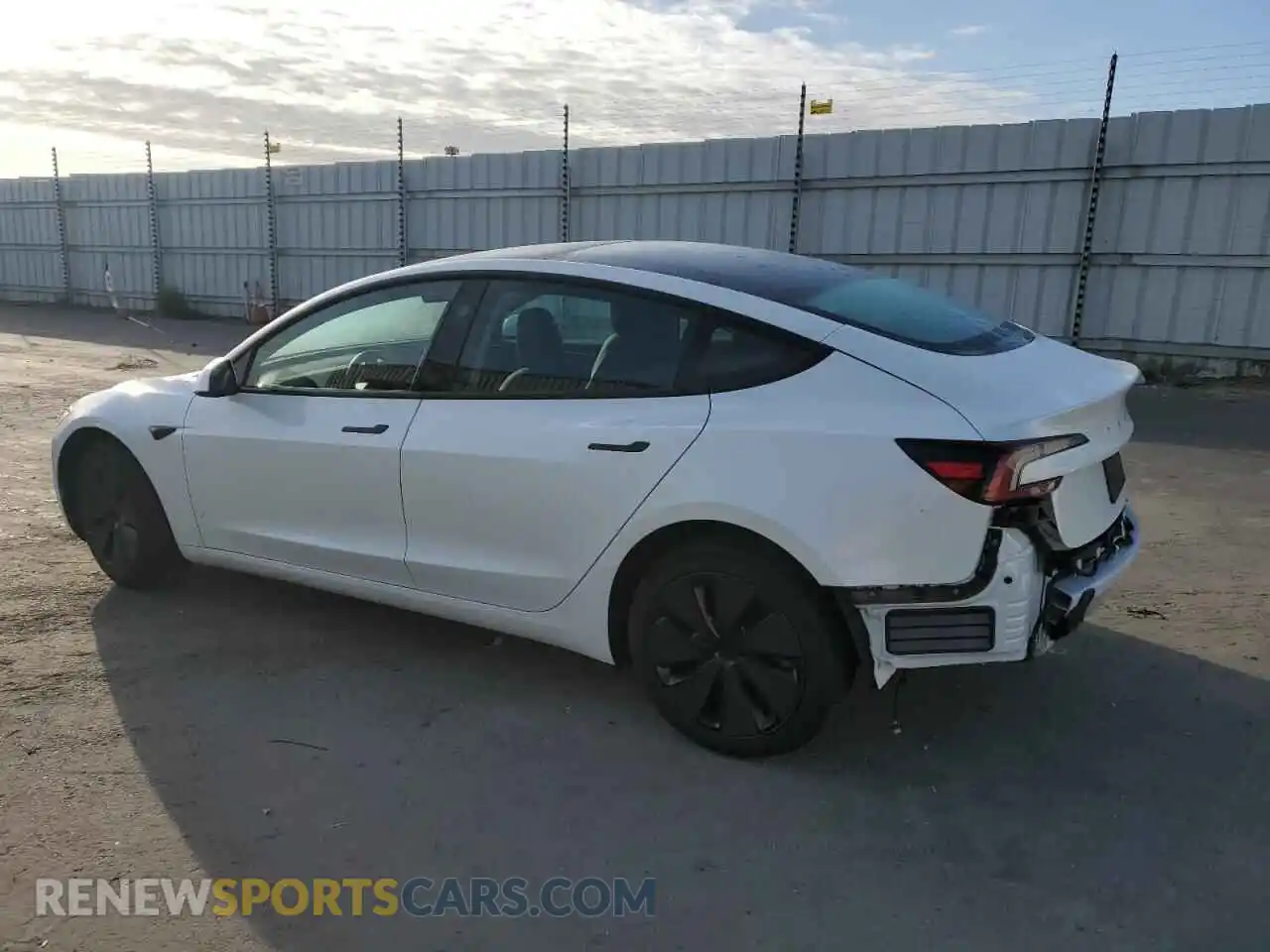 2 Photograph of a damaged car 5YJ3E1EA1SF004536 TESLA MODEL 3 2025