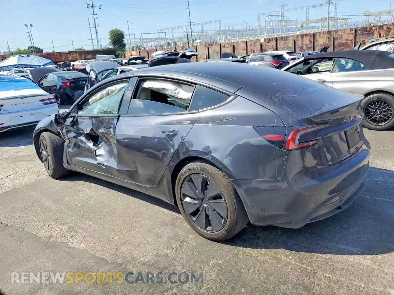 2 Photograph of a damaged car 5YJ3E1EA1SF992028 TESLA MODEL 3 2025