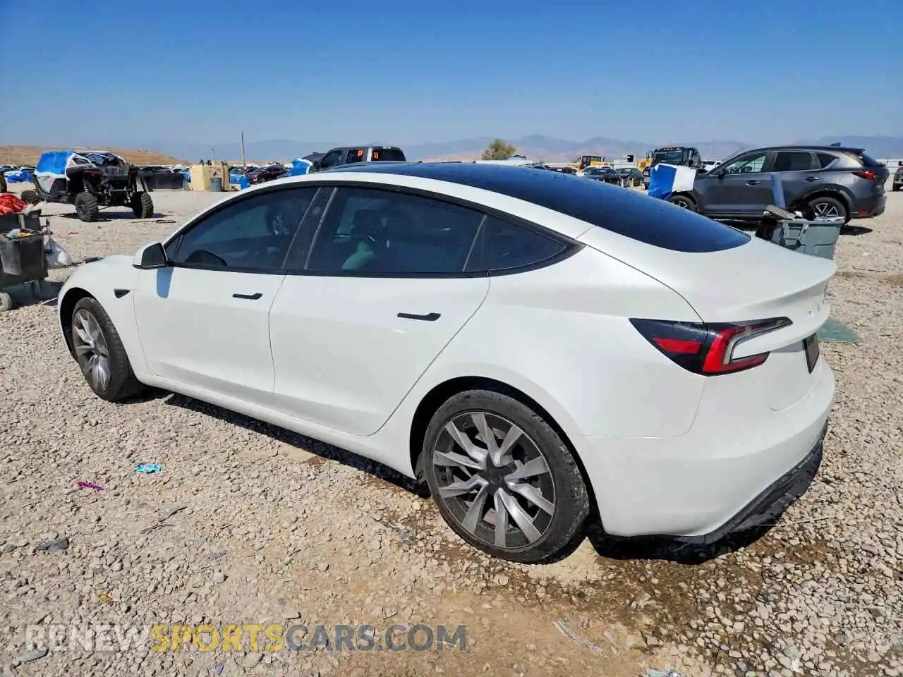 2 fotografías del automóvil dañado 5YJ3E1EA2SF013231 TESLA MODEL 3 2025
