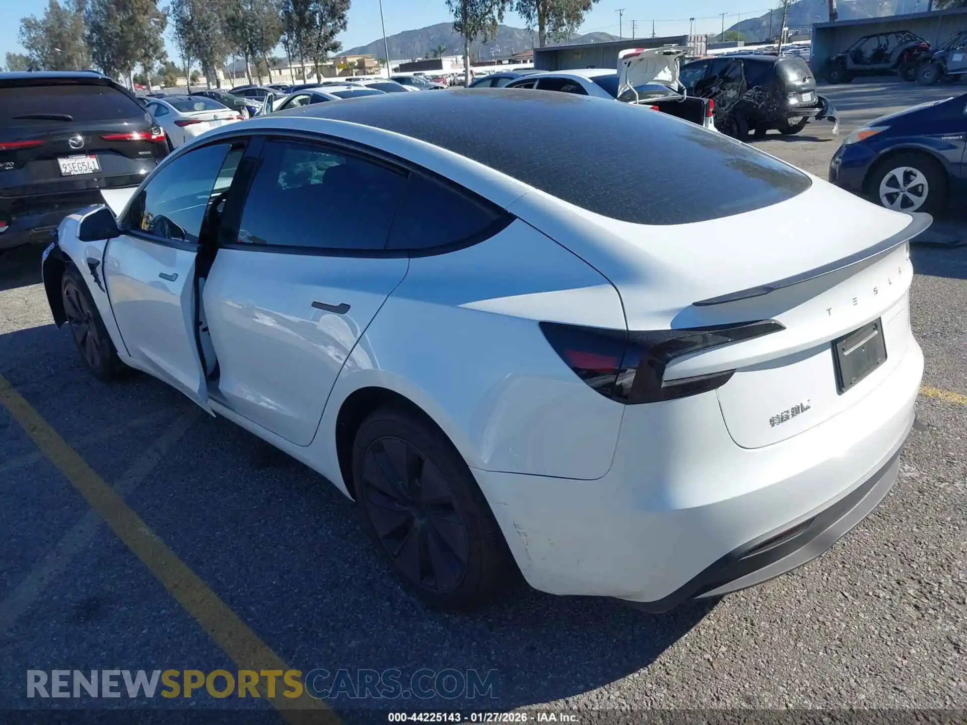 3 Photograph of a damaged car 5YJ3E1EA2SF909237 TESLA MODEL 3 2025