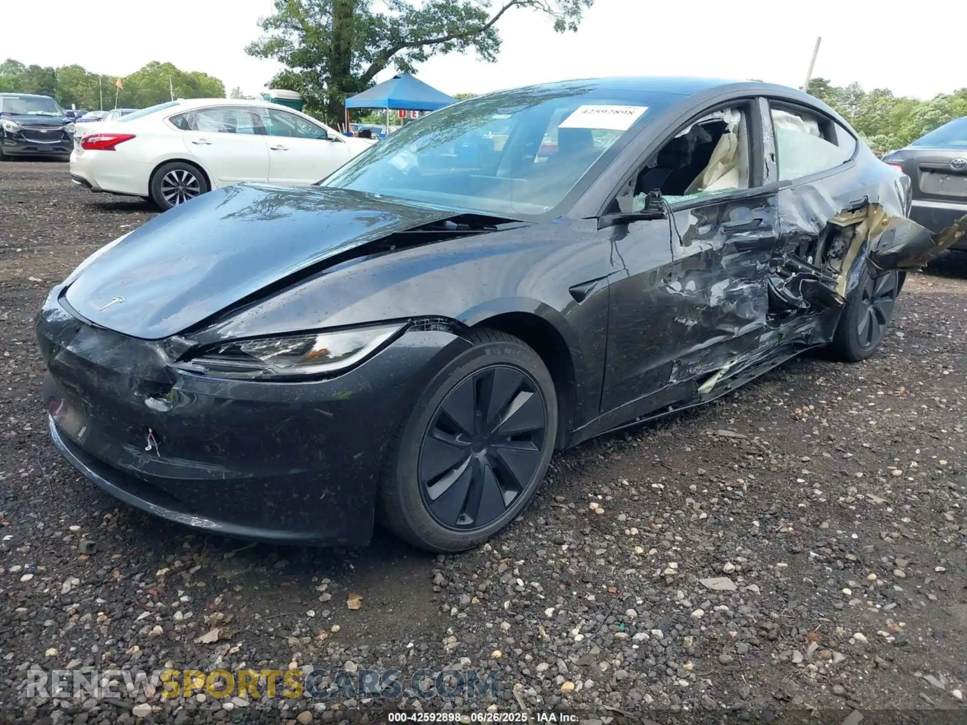 2 Photograph of a damaged car 5YJ3E1EA2SF951939 TESLA MODEL 3 2025