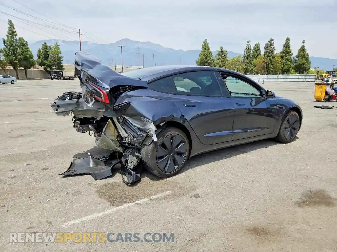 3 Photograph of a damaged car 5YJ3E1EA4SF043590 TESLA MODEL 3 2025