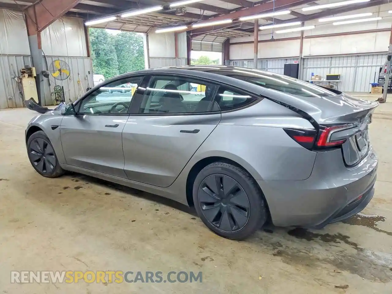 2 fotografías del automóvil dañado 5YJ3E1EA4SF996512 TESLA MODEL 3 2025
