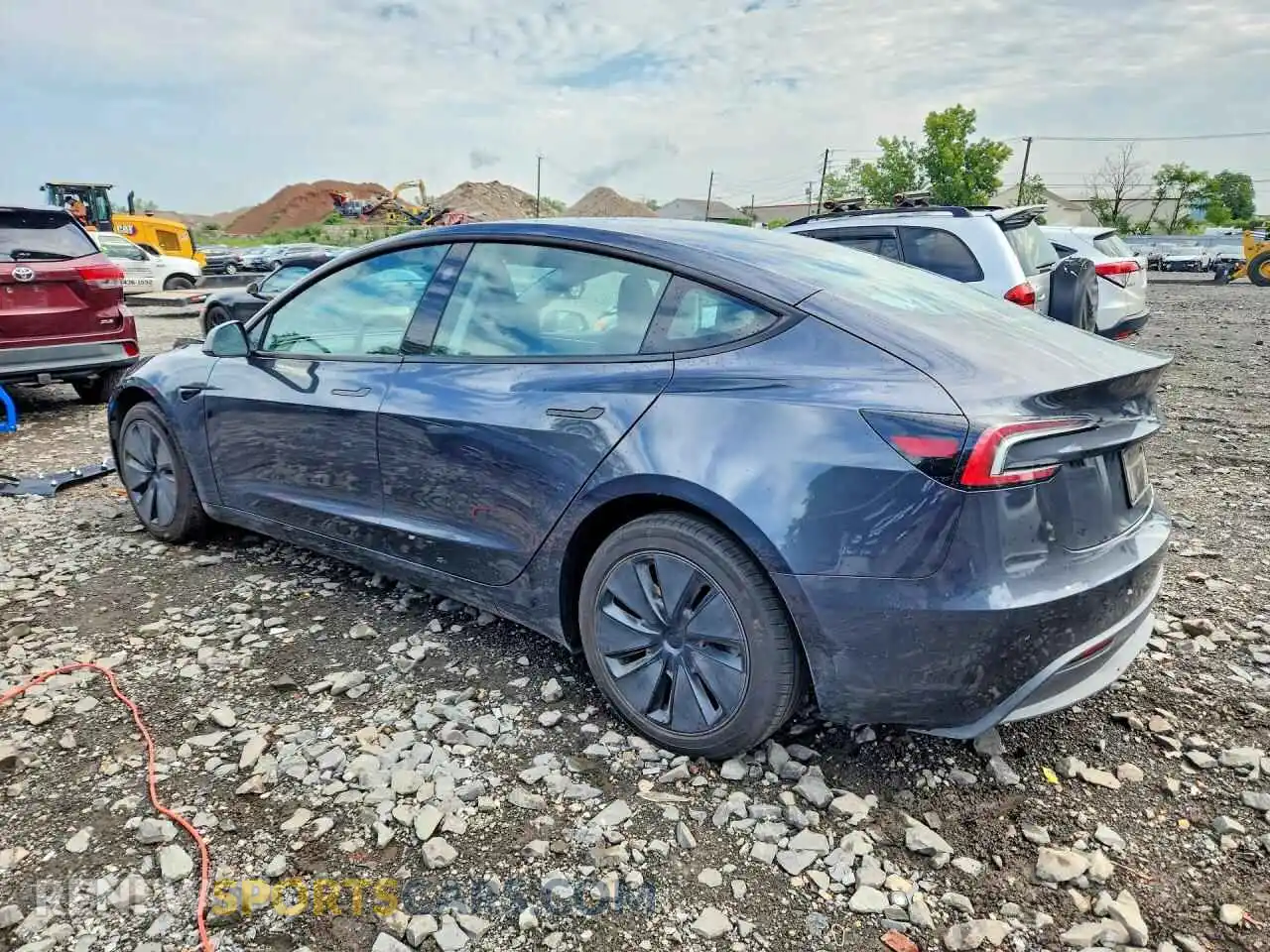 2 Фотография поврежденного автомобиля 5YJ3E1EA5SF043033 TESLA MODEL 3 2025