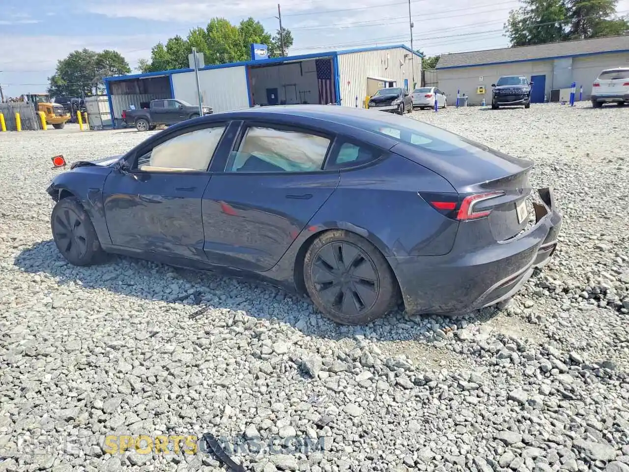 2 fotografías del automóvil dañado 5YJ3E1EA6SF024278 TESLA MODEL 3 2025