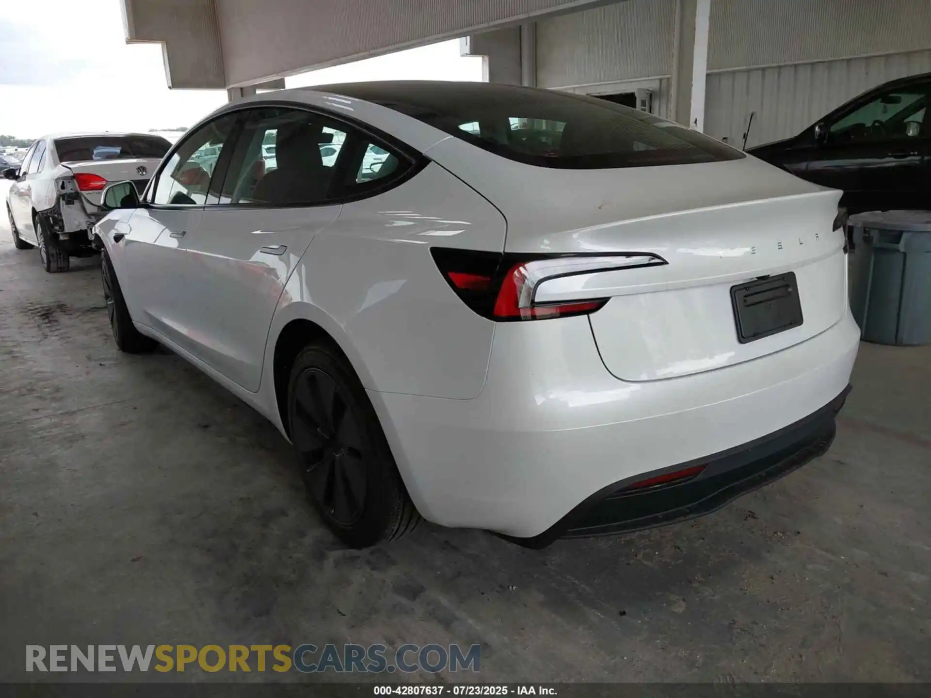 3 Photograph of a damaged car 5YJ3E1EA8SF996500 TESLA MODEL 3 2025