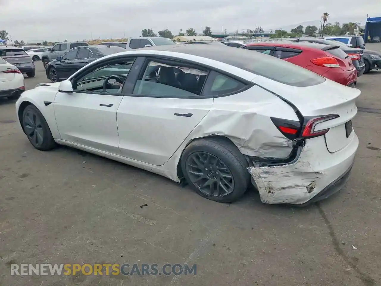 2 Фотография поврежденного автомобиля 5YJ3E1EA9SF010584 TESLA MODEL 3 2025