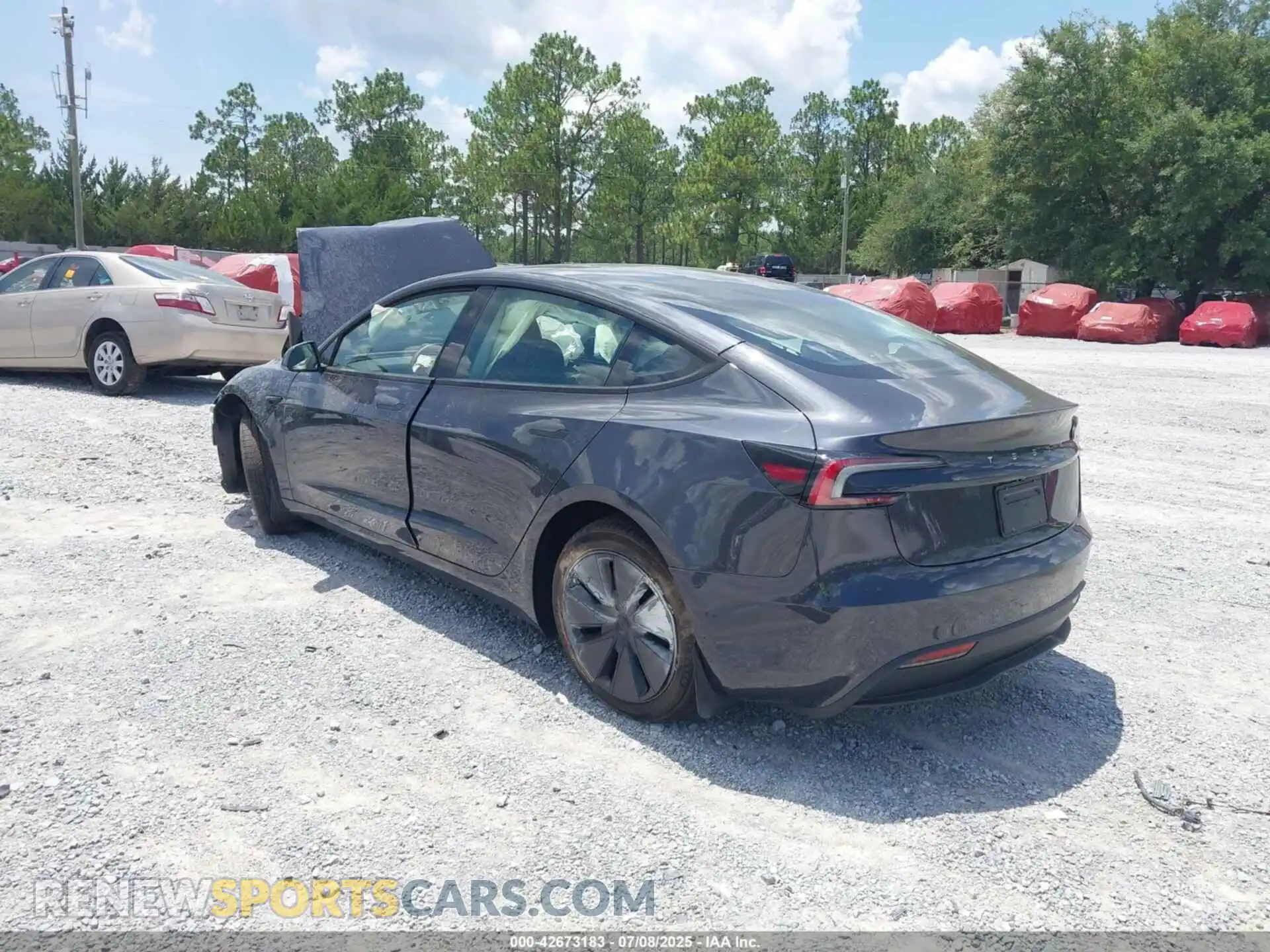 3 Photograph of a damaged car 5YJ3E1EAXSF014207 TESLA MODEL 3 2025