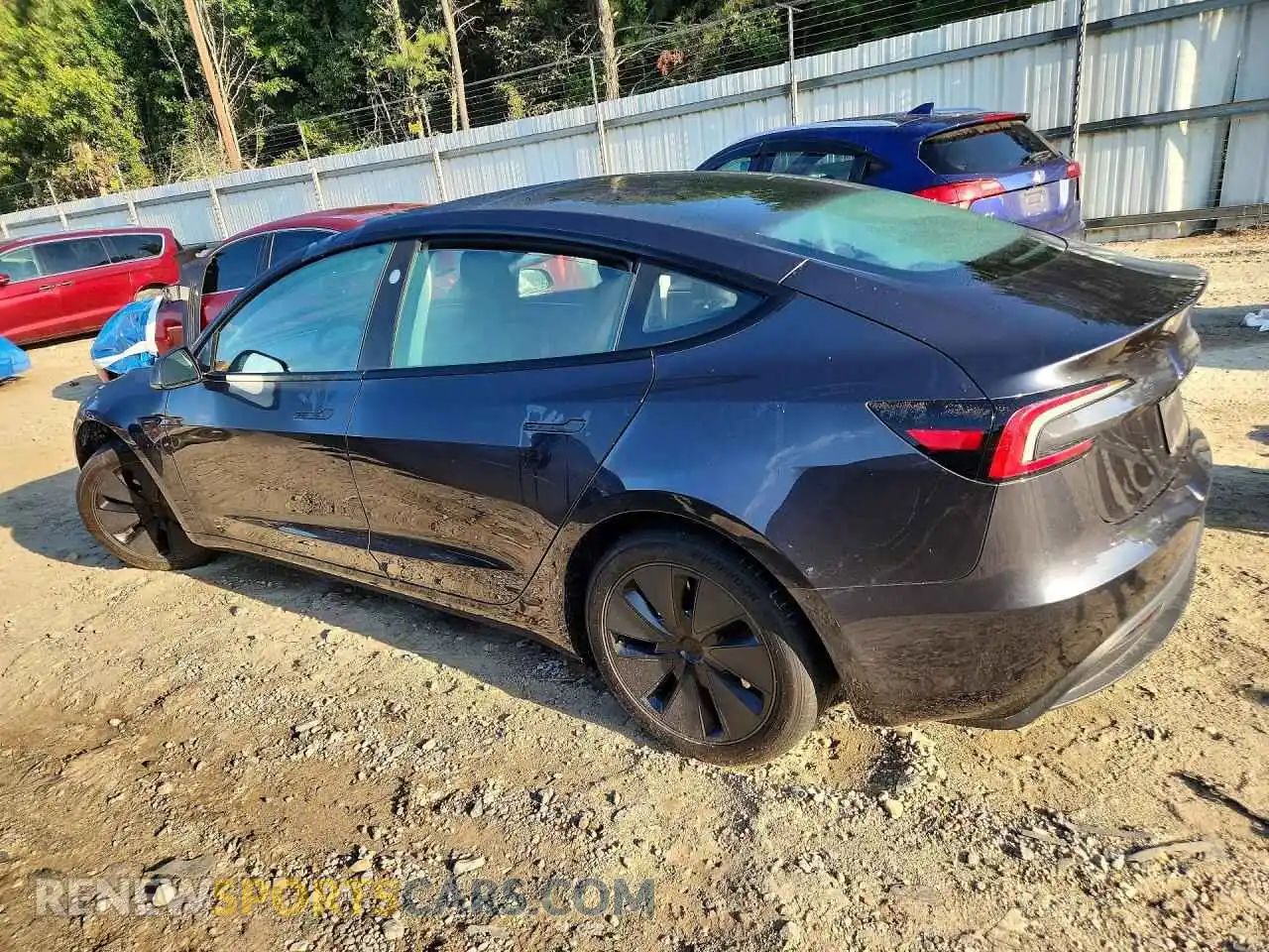 2 fotografías del automóvil dañado 5YJ3E1EAXSF051158 TESLA MODEL 3 2025