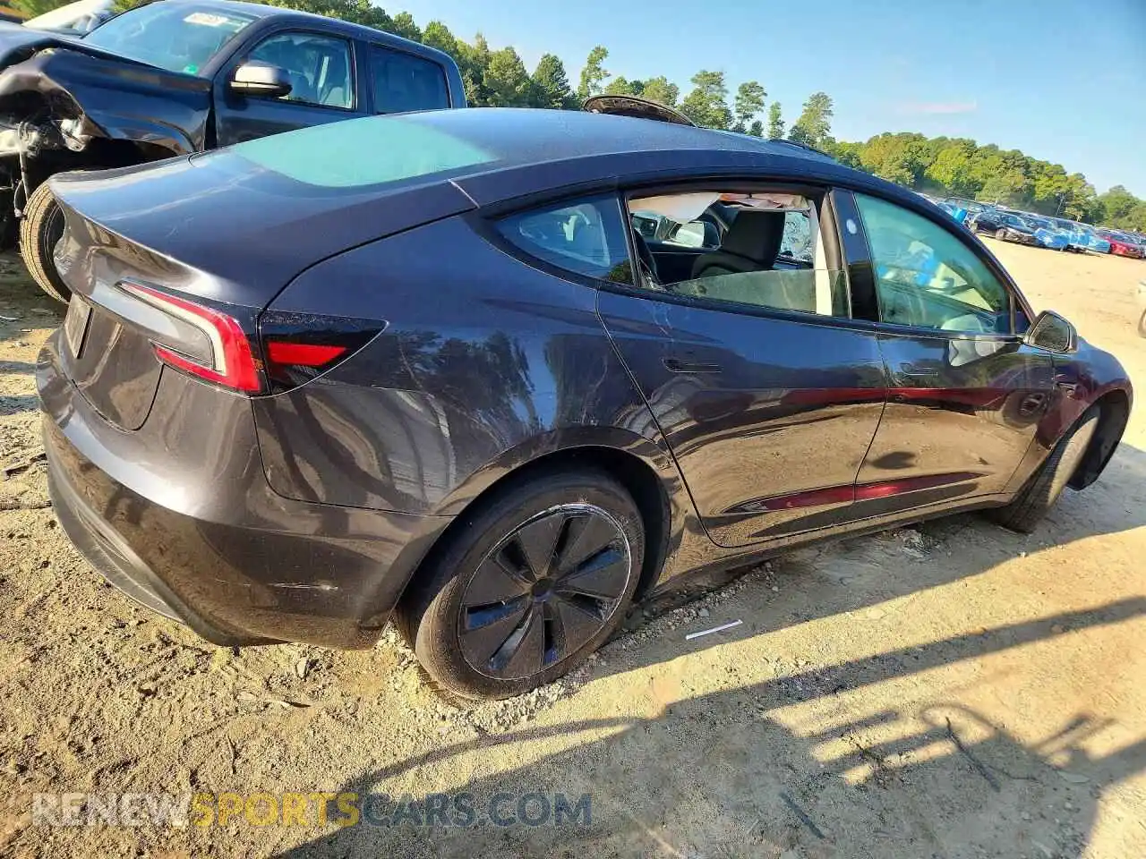 3 fotografías del automóvil dañado 5YJ3E1EAXSF051158 TESLA MODEL 3 2025