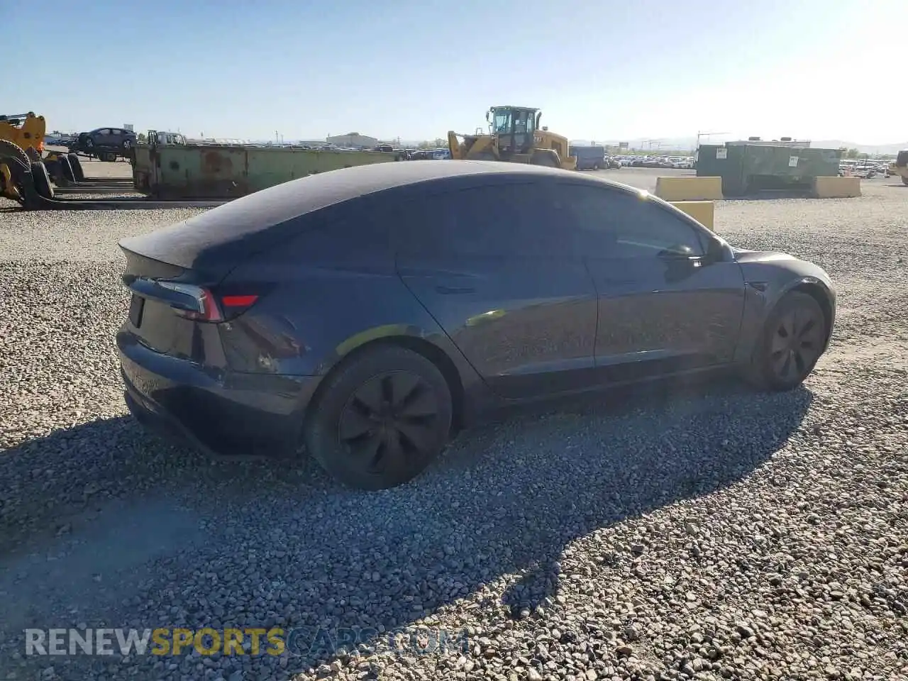 3 Photograph of a damaged car 5YJ3E1EAXSF073404 TESLA MODEL 3 2025