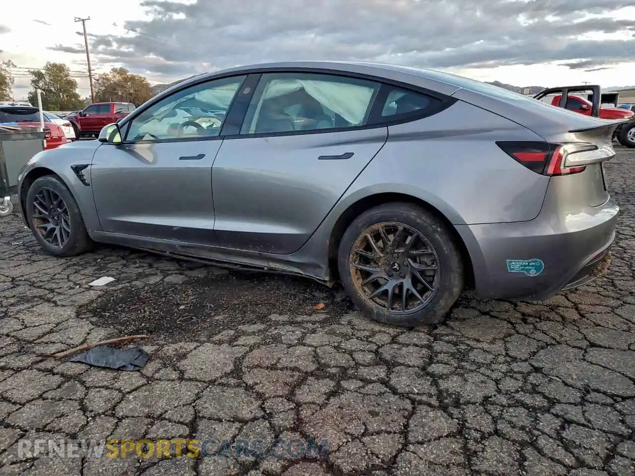 2 Фотография поврежденного автомобиля 5YJ3E1EAXSF888363 TESLA MODEL 3 2025