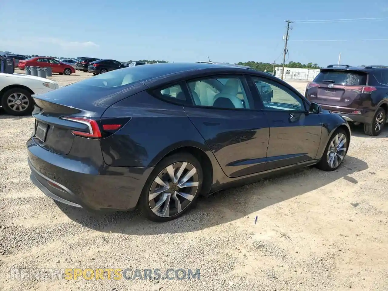 3 Photograph of a damaged car 5YJ3E1EAXSF904061 TESLA MODEL 3 2025