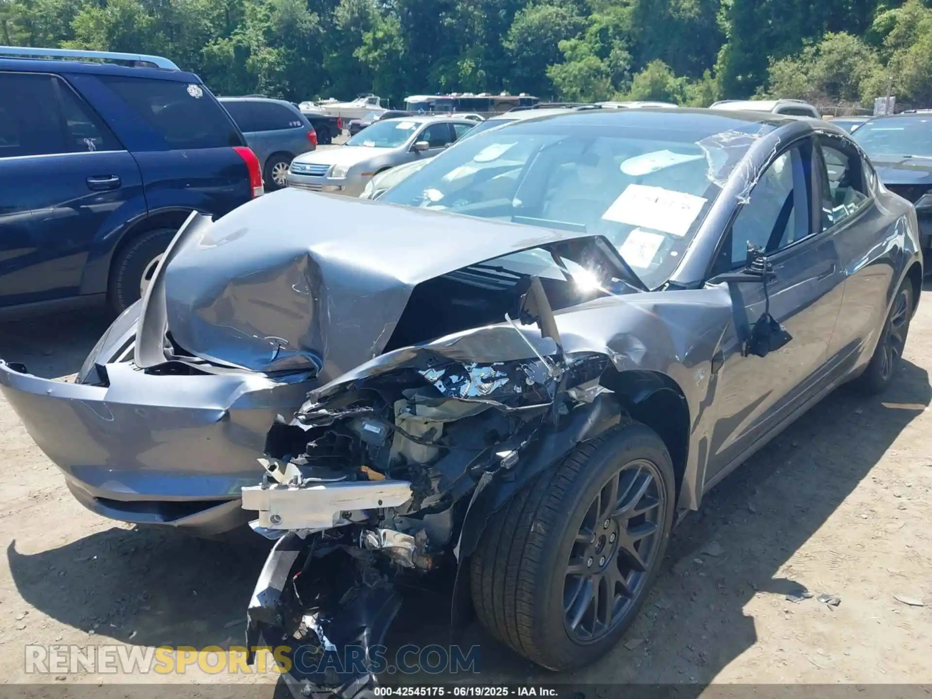 2 Photograph of a damaged car 5YJ3E1EB0SF016895 TESLA MODEL 3 2025