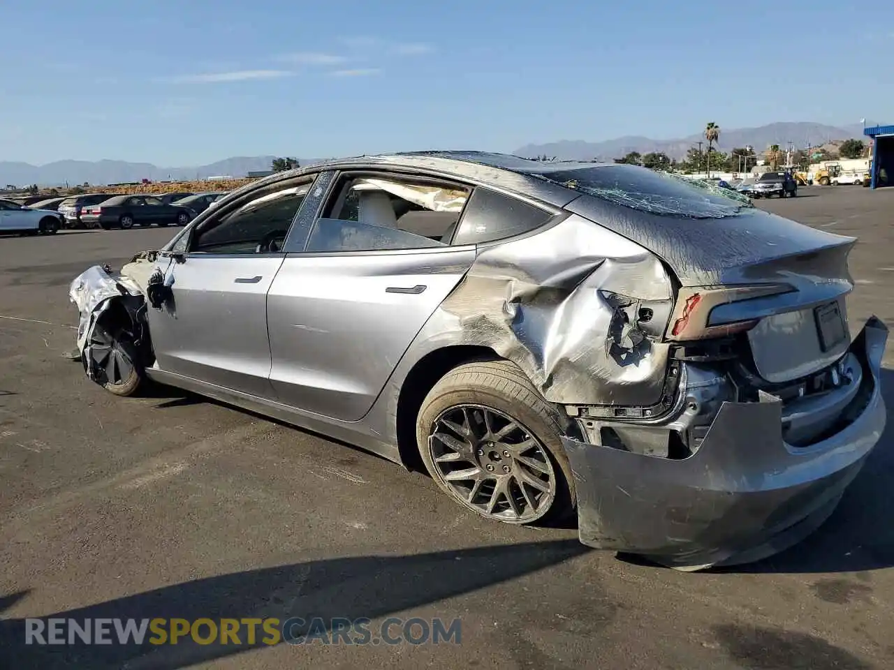 2 Photograph of a damaged car 5YJ3E1EB1SF050635 TESLA MODEL 3 2025