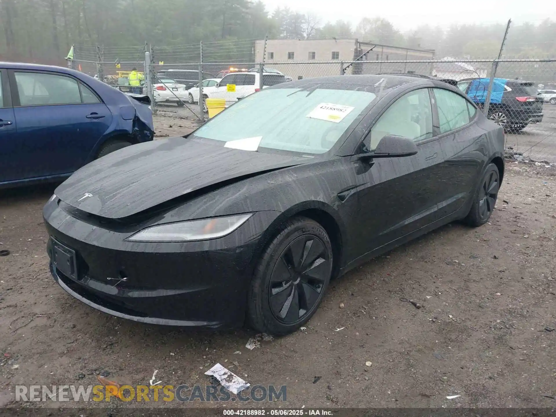 2 Photograph of a damaged car 5YJ3E1EB1SF919105 TESLA MODEL 3 2025