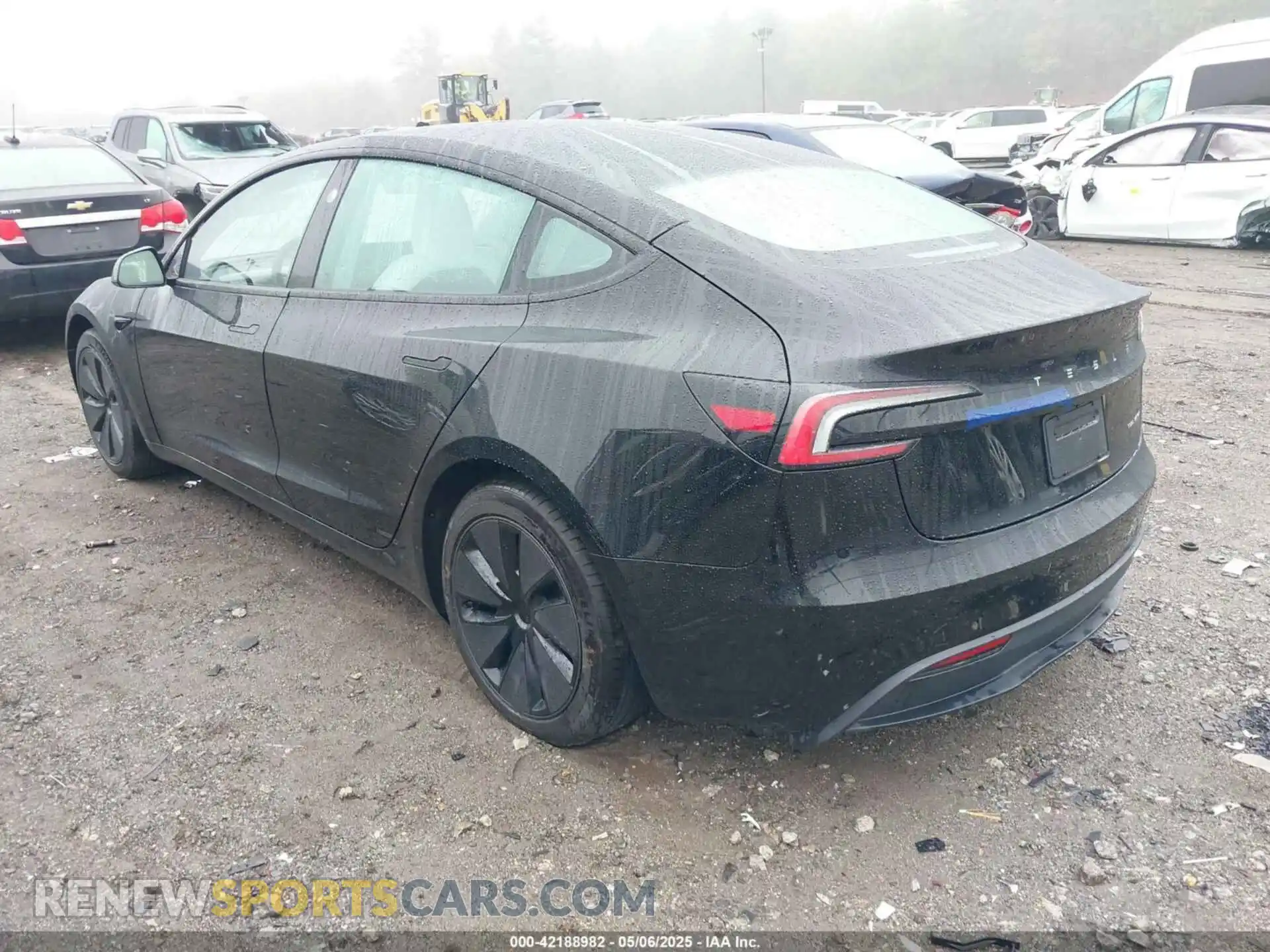 3 Photograph of a damaged car 5YJ3E1EB1SF919105 TESLA MODEL 3 2025
